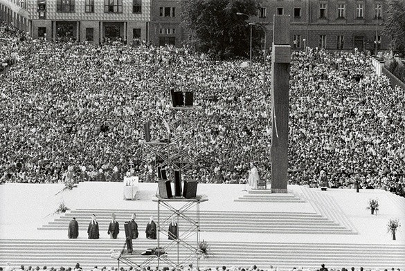 Pielgrzymka Jana Pawła II do Polski w 1979 r. była przełomowa dla całej Europy Środkowo-‑Wschodniej.