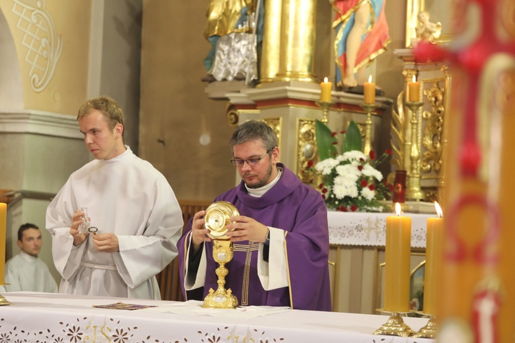 Pogrzeb ks. kan. Henryka Langforta w Lesznej Górnej