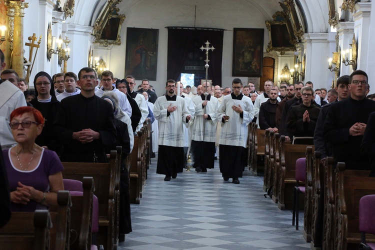 Jadwiżańska pielgrzymka powołanych do kapłaństwa i życia konsekrowanego