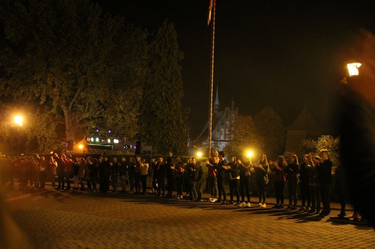 "Studniówka" na czchowskim rynku