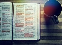 "Nie wystarczy mieć Biblię, trzeba zgodnie z nią żyć"