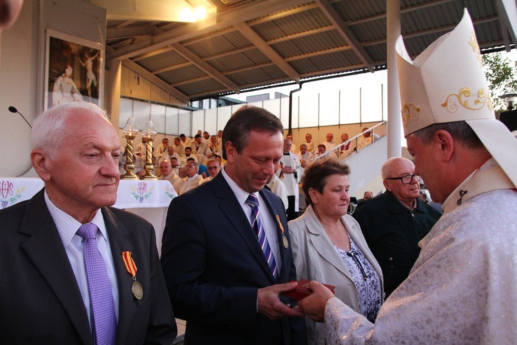 Pielgrzymka trzebnicka 2018 - medale św. Jadwigi Śląskiej