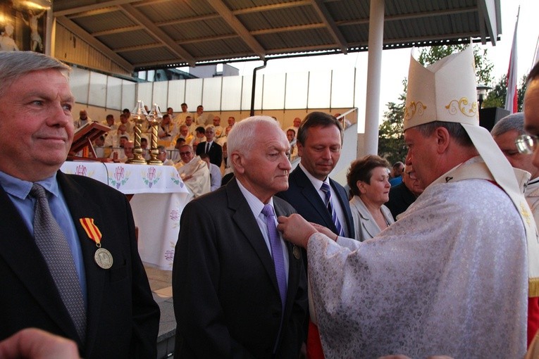Pielgrzymka trzebnicka 2018 - medale św. Jadwigi Śląskiej