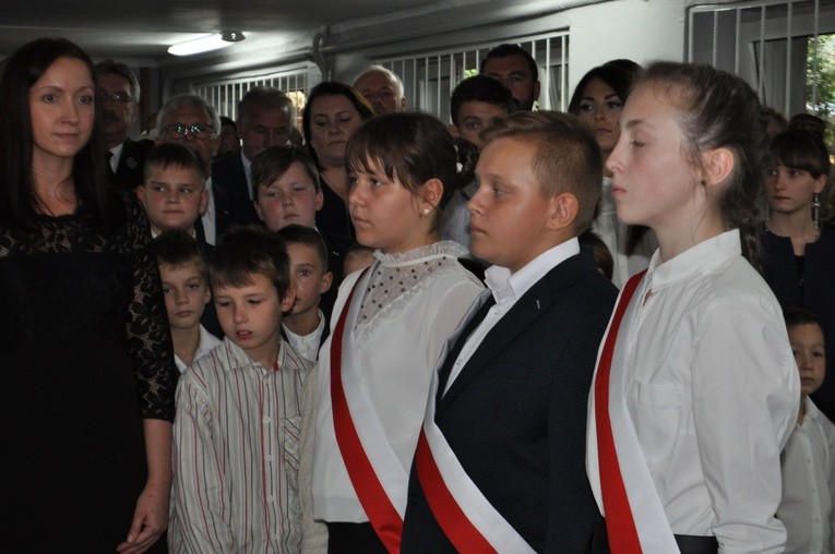 Nowy sztandar dla szkoły w Orszymowie