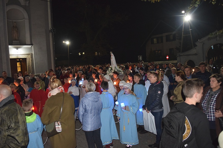 Nabożeństwo fatimskie w Rawie Maz.