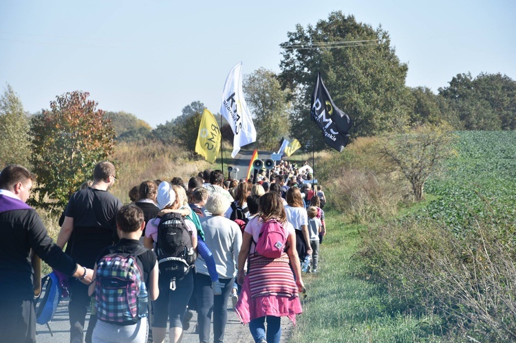 Pielgrzymka trzebnicka 2018 - cz. 12 - Oborniki Śląskie