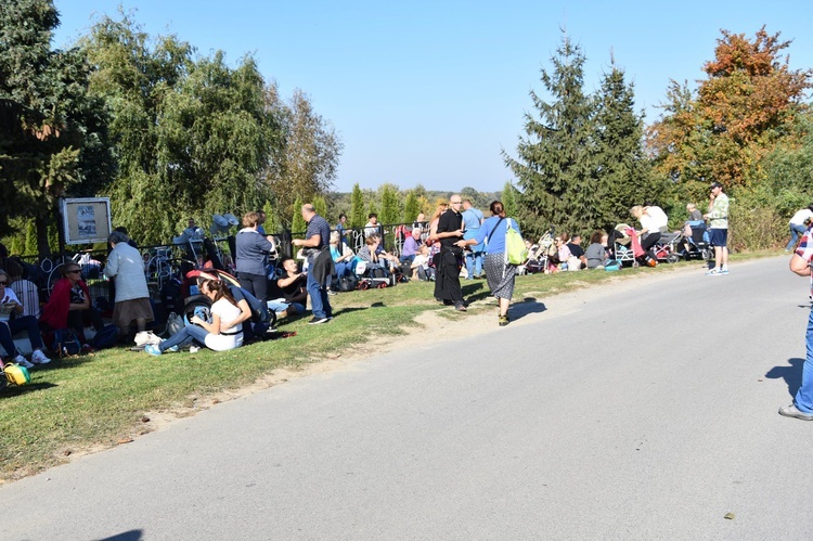 Pielgrzymka trzebnicka 2018 - cz. 12 - Oborniki Śląskie