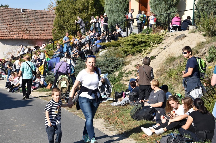 Pielgrzymka trzebnicka 2018 - cz. 12 - Oborniki Śląskie