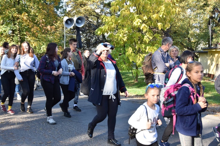 Pielgrzymka trzebnicka 2018 - cz. 12 - Oborniki Śląskie