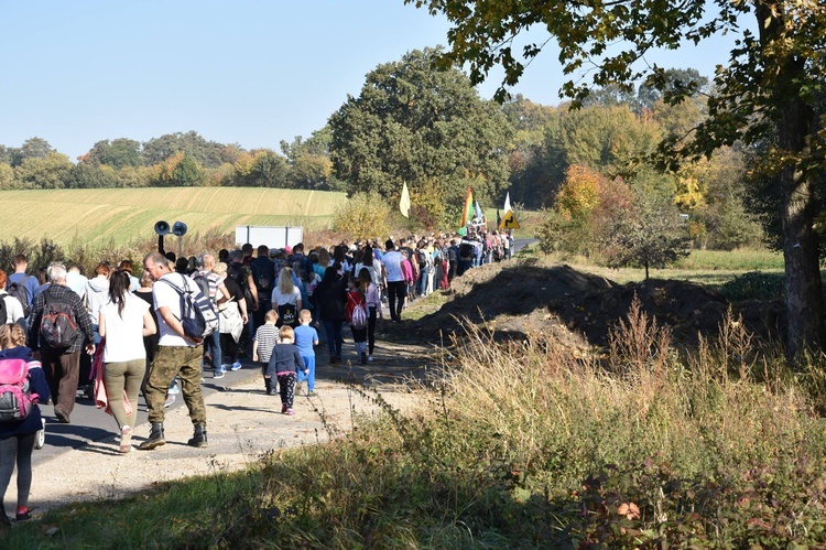 Pielgrzymka trzebnicka 2018 - cz. 12 - Oborniki Śląskie