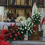 Uroczystość odsłonięcia pomnika niepodległości w Żmigrodzie