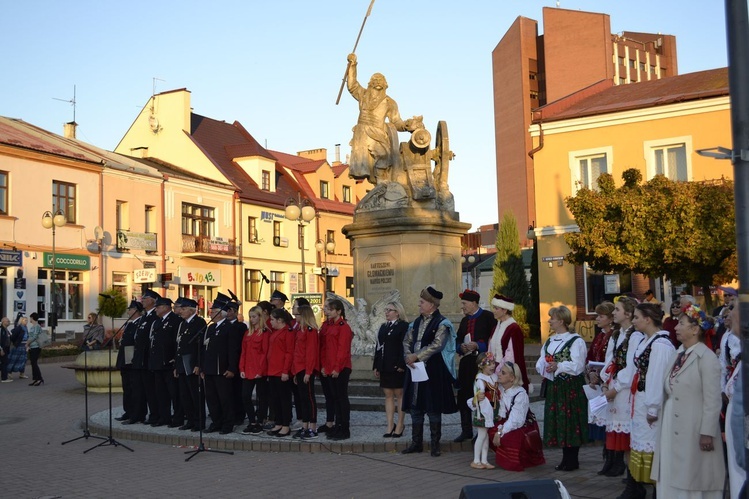 Tarnobrzeskie drogi niepodległości