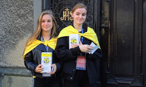 W Dniu Papieskim stypendyści kwestowali m.in. w Bielsku-Białej