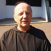O. Stanisław jest misjonarzem w Hondurasie.
