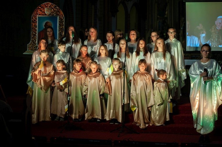 Koncert "Młodzi dla Jana Pawła II"