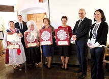 Nagrodzone instruktorki (od lewej): Jadwiga Jurasz, Urszula Gruszka, Krystyna Mikociak i Anna Żlik.