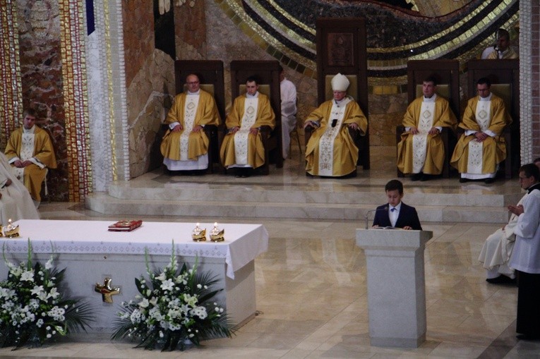 Szkoły im. św. Jana Pawła II na Białych Morzach