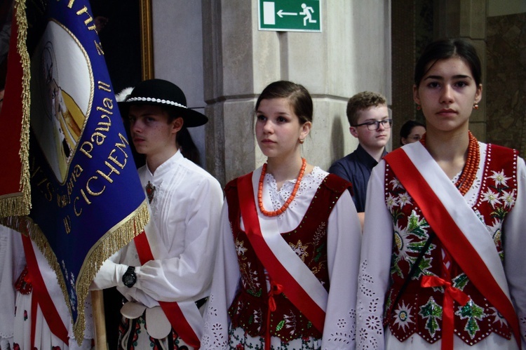 Szkoły im. św. Jana Pawła II na Białych Morzach