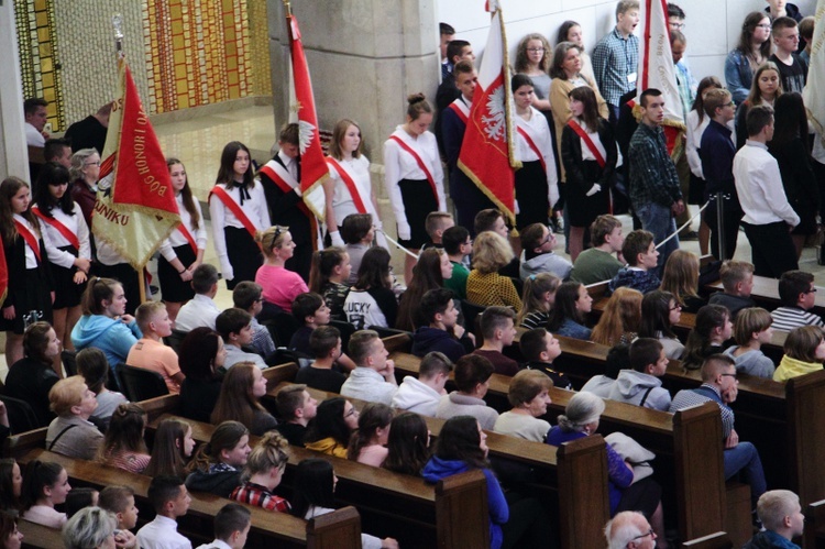 Szkoły im. św. Jana Pawła II na Białych Morzach