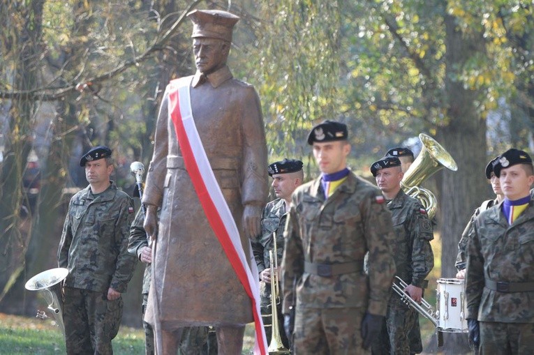 Odsłonięcie pominika gen. Józefa Dwobor Muśnickiego