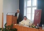 Trzeba umieć słuchać, żeby mądrze mówić – przekonuje ks. Łukasz Kamykowski