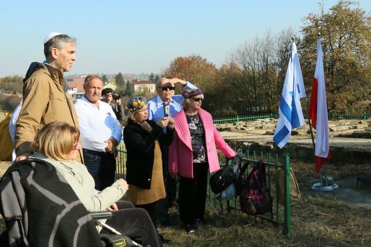 Ku pamięci pomordowanych Żydów