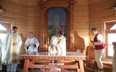 Poświęcenie odbudowanego po pożarze kościoła na Stecówce