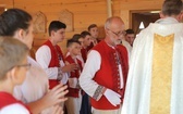 Poświęcenie odbudowanego po pożarze kościoła na Stecówce