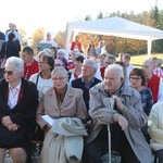 Poświęcenie odbudowanego po pożarze kościoła na Stecówce