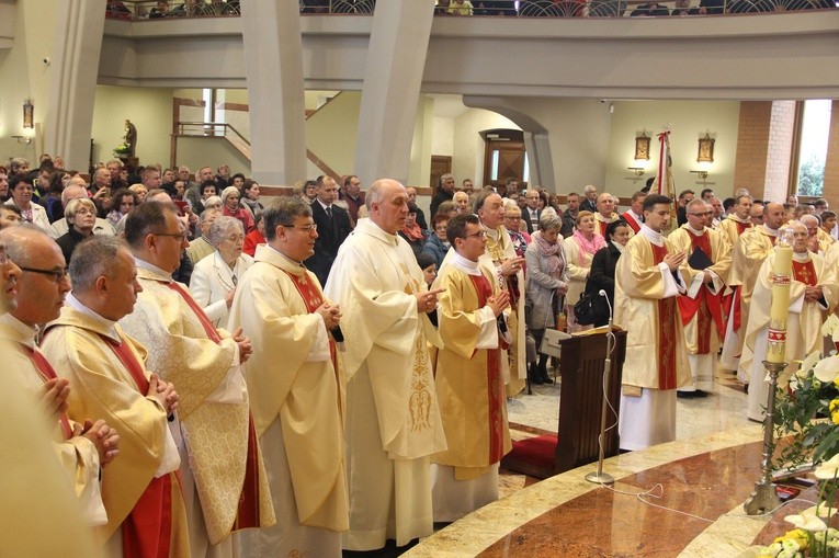 Poświęcenie kościoła św. Jana Pawła II w Nowym Sączu