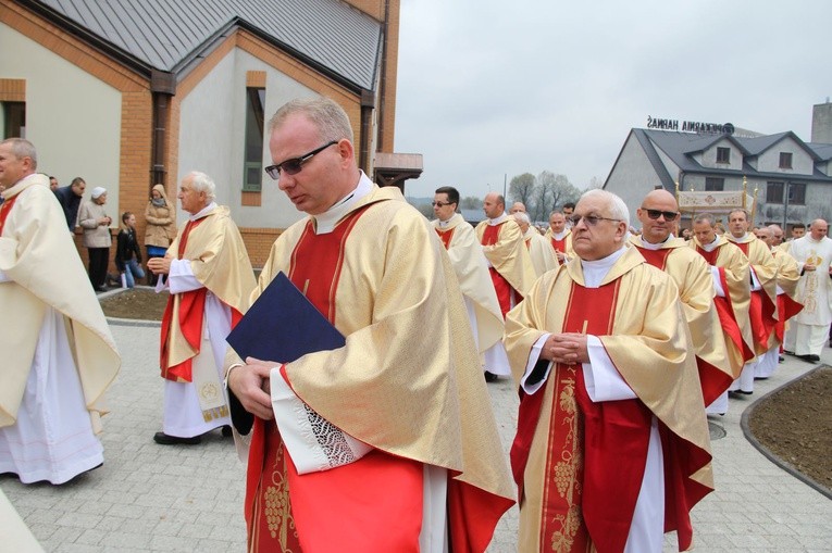 Poświęcenie kościoła św. Jana Pawła II w Nowym Sączu