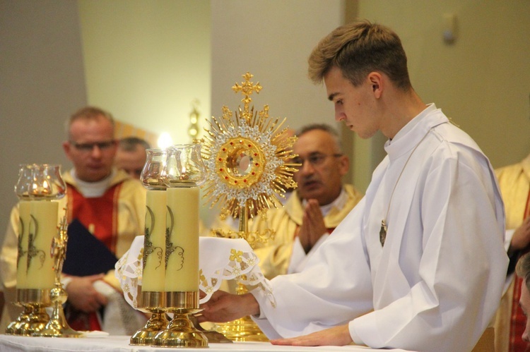 Poświęcenie kościoła św. Jana Pawła II w Nowym Sączu