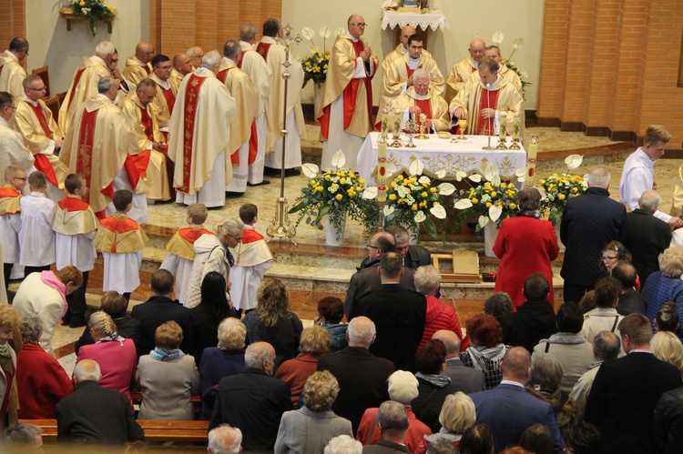 Poświęcenie kościoła św. Jana Pawła II w Nowym Sączu