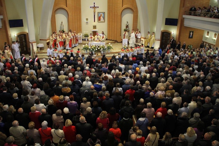 Poświęcenie kościoła św. Jana Pawła II w Nowym Sączu