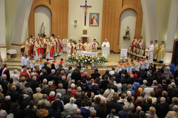 Poświęcenie kościoła św. Jana Pawła II w Nowym Sączu