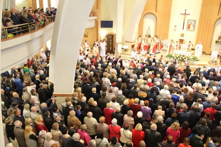 Poświęcenie kościoła św. Jana Pawła II w Nowym Sączu