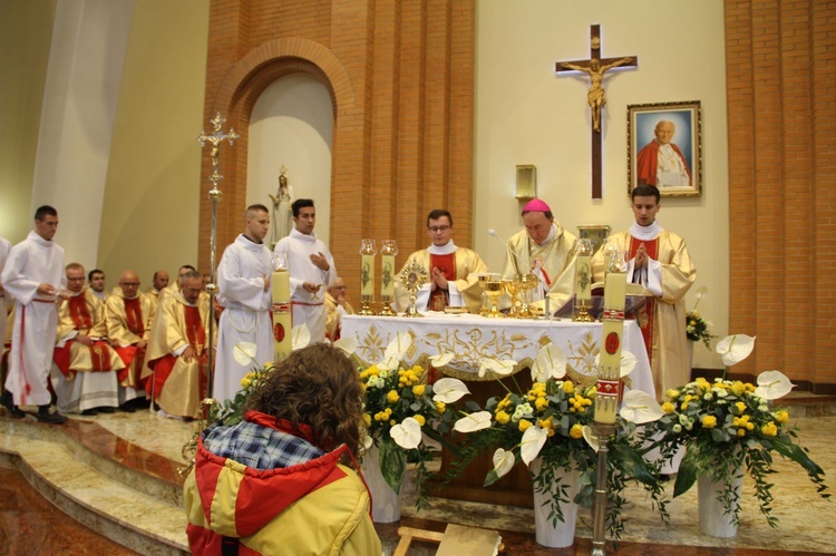 Poświęcenie kościoła św. Jana Pawła II w Nowym Sączu