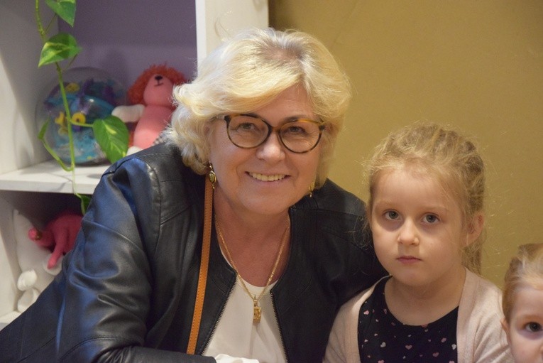 Warsztaty dla seniorów i dzieci w Żyrardowie