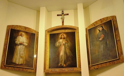 Św. Jan Paweł II w Kaplicy Bożego Miłosierdzia w Aleksandrowicach