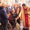Modlili się także podopieczni i opiekunowie DPS w Młodzieszynie.