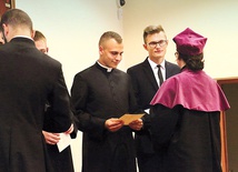 Inauguracja to także okazja do wyróżnienia najlepszych alumnów z ubiegłego roku.