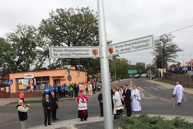 Parszowice stają się centrum dolnośląskiego kultu kapelana Solidarności.