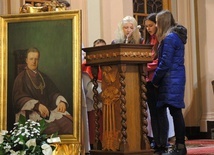 W liturgię odpustową w Wilamowicach włączyli się młodzi ze szkoły, której patronuje św. Józef Bilczewski