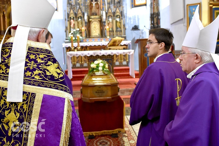 Pogrzeb ks. Stanisława Kościelnego