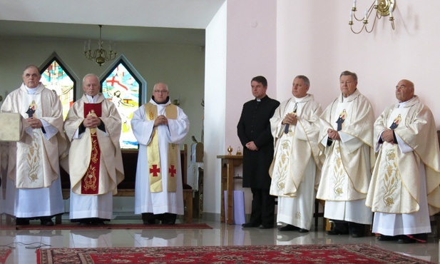 Bąków - poświęcenie kościoła