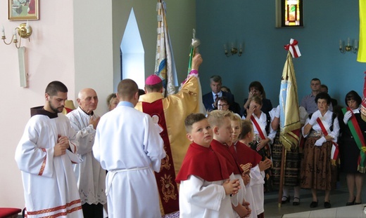 Bąków - poświęcenie kościoła