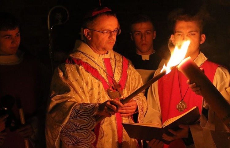 Bp Tadeusz Lityński w obiektywie