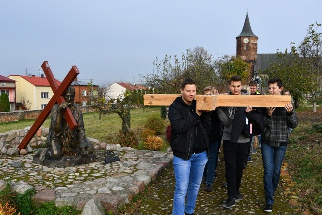Apel Młodych w Przedborzu