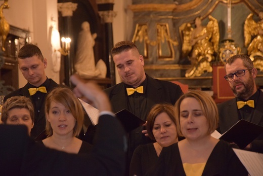 Koncert Finałowy II Ogólnopolskiego Festiwalu Muzyki Chóralnej im. M. Zieleńskiego w Łowiczu