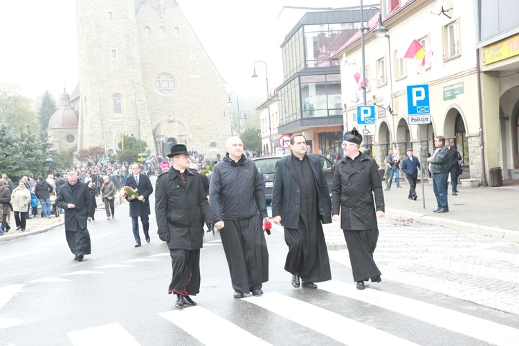 Pomnik Piłsudskiego w Limanowej